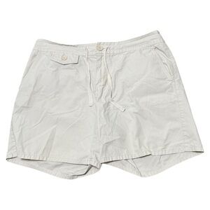 Old Navy Women’s Light Tan Flat Front Shorts Casual - Size 16
